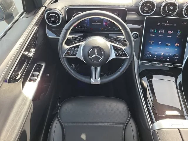 Used 2023 Gray Mercedes-Benz GLC 300 image 25