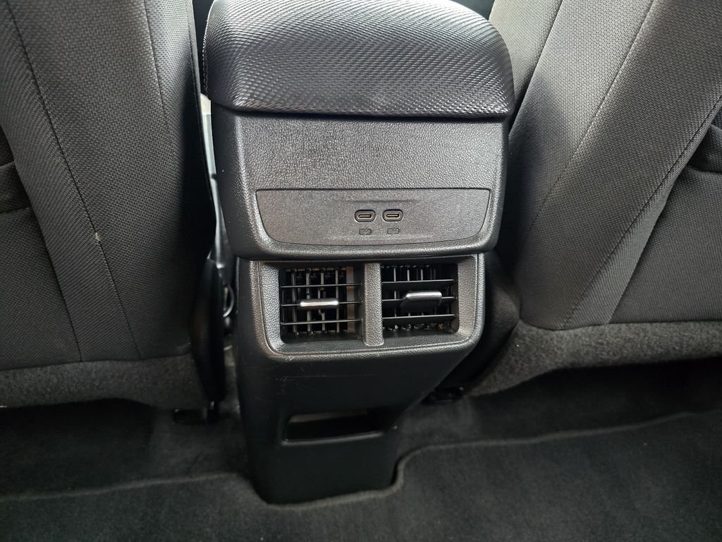 2025 Chevrolet Equinox LT - Photo 24