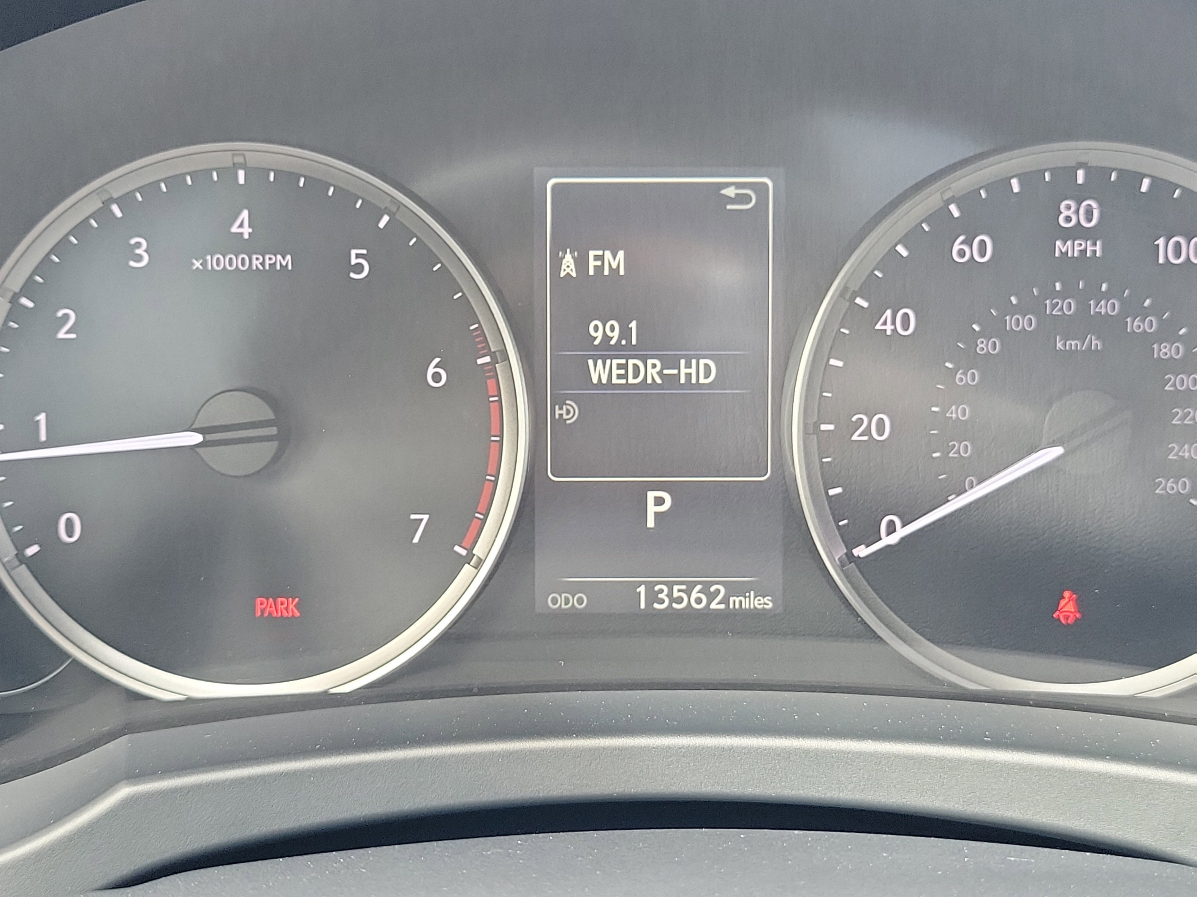 Used 2024 White Pearl Lexus 300 image 33