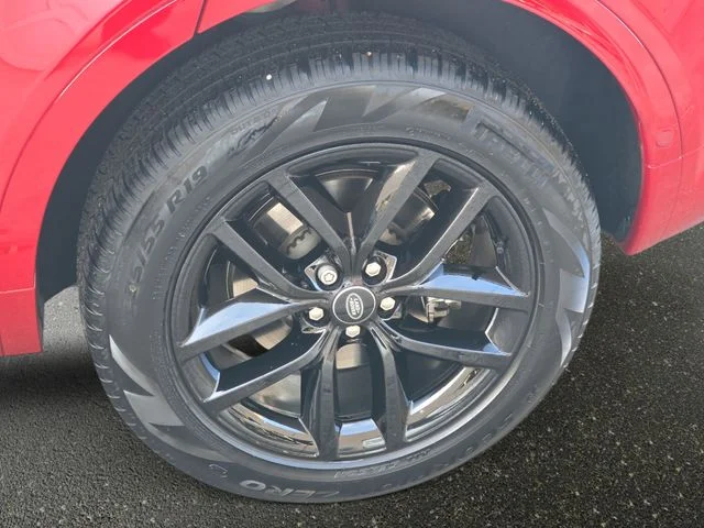 Certified Used 2025 Red Land Rover S image 35