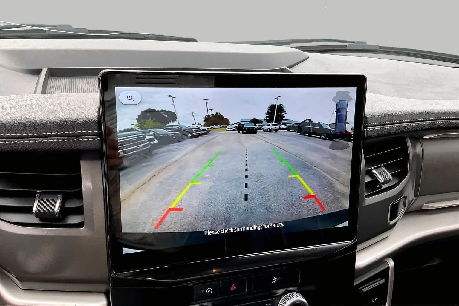 Used 2024 Star White Metallic Tri-Coat Ford XLT image 24