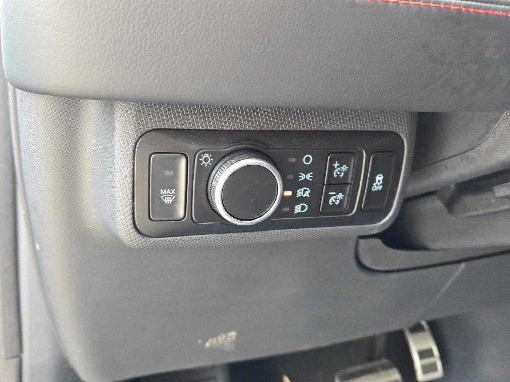 Used 2025 Shadow Black Ford Premium image 24