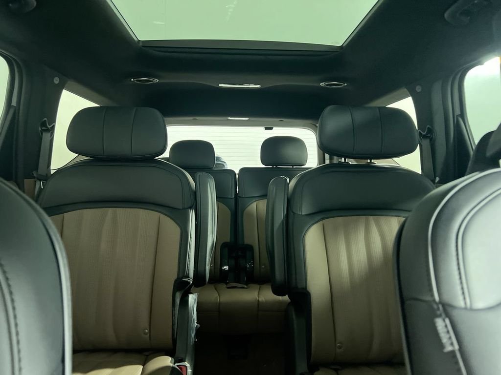 New 2026 Wolf Gray / Black Roof Kia GT-Line AWD image 34