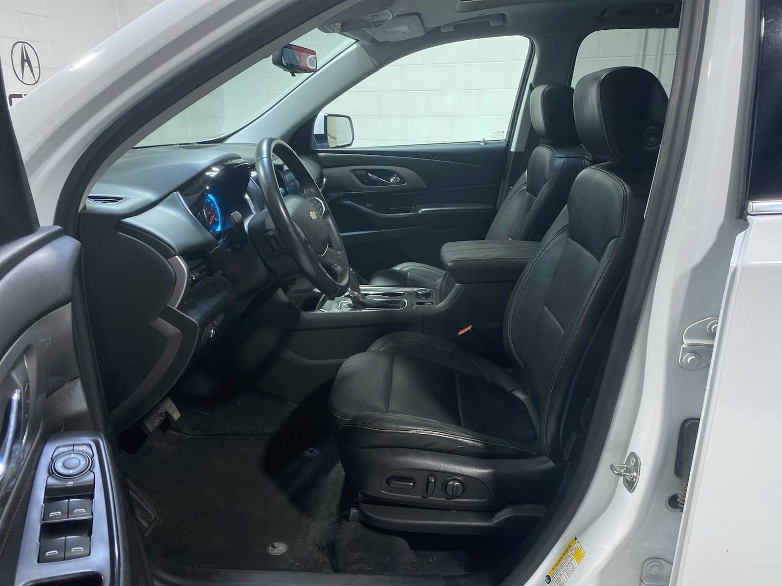 Used 2018 Chevrolet Traverse 3LT with VIN 1GNEVHKW8JJ172593 for sale in Verona, NJ