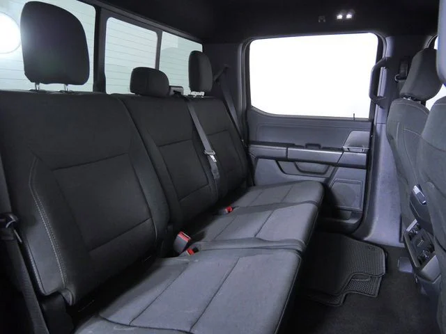 Used 2024 Black Ford XLT image 16