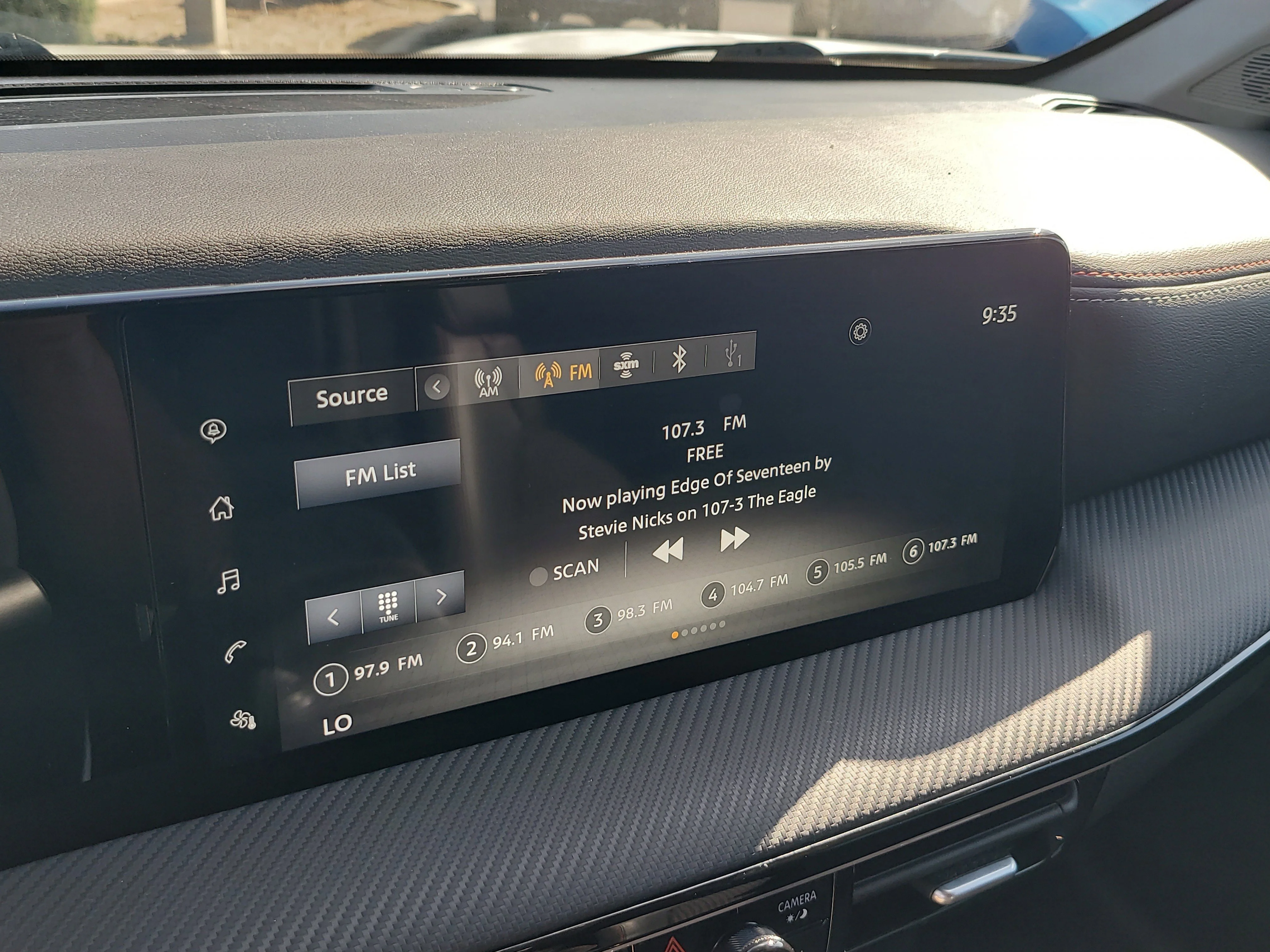 Used 2025 Aspen White Tricoat Nissan SR image 19