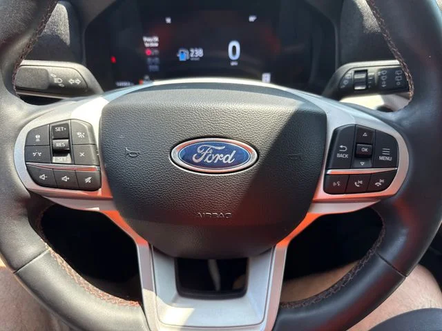 Used 2025 Black Metallic Ford Active image 25