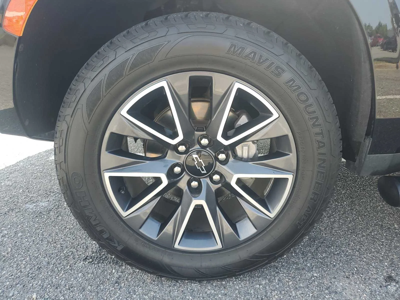 Used 2022 BLACK Chevrolet Z71 image 14