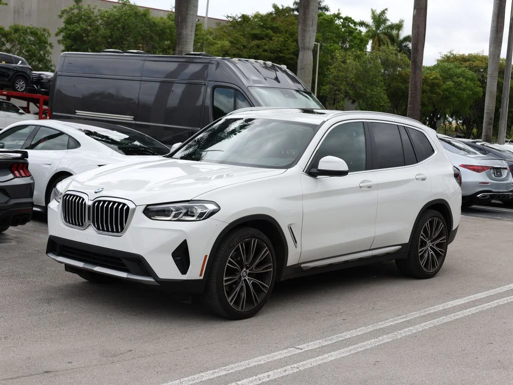 2024 BMW X3 sDrive30i's photo
