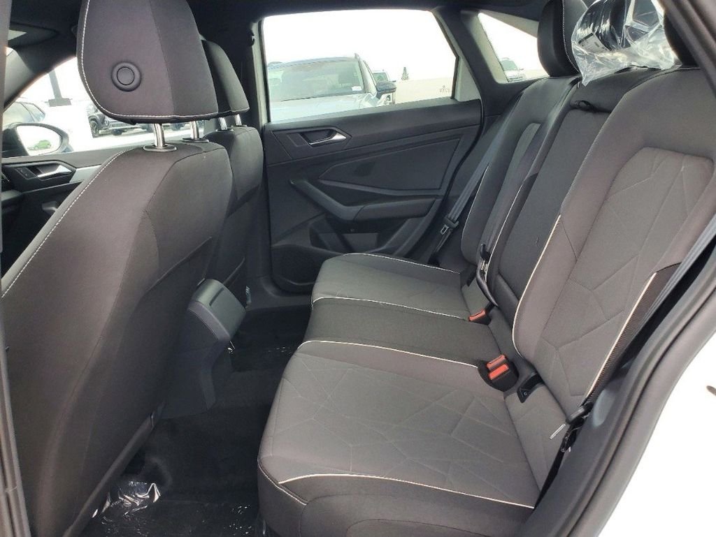 New 2026 White Volkswagen 1.5T Sport image 6