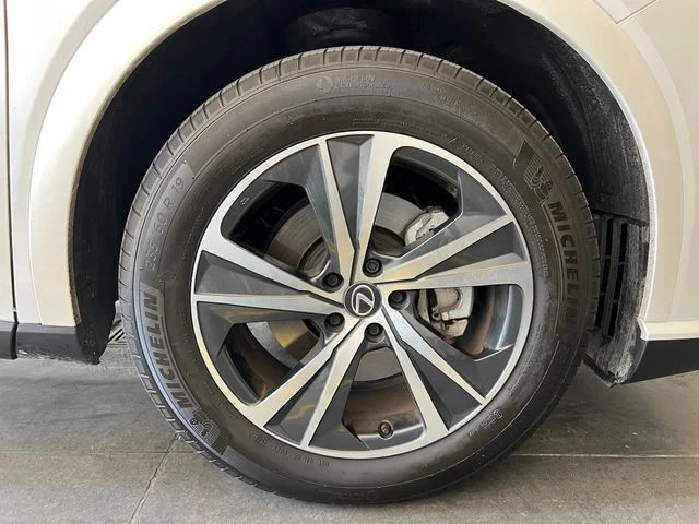 Certified Used 2025 Eminent White Pearl Lexus 350 image 12