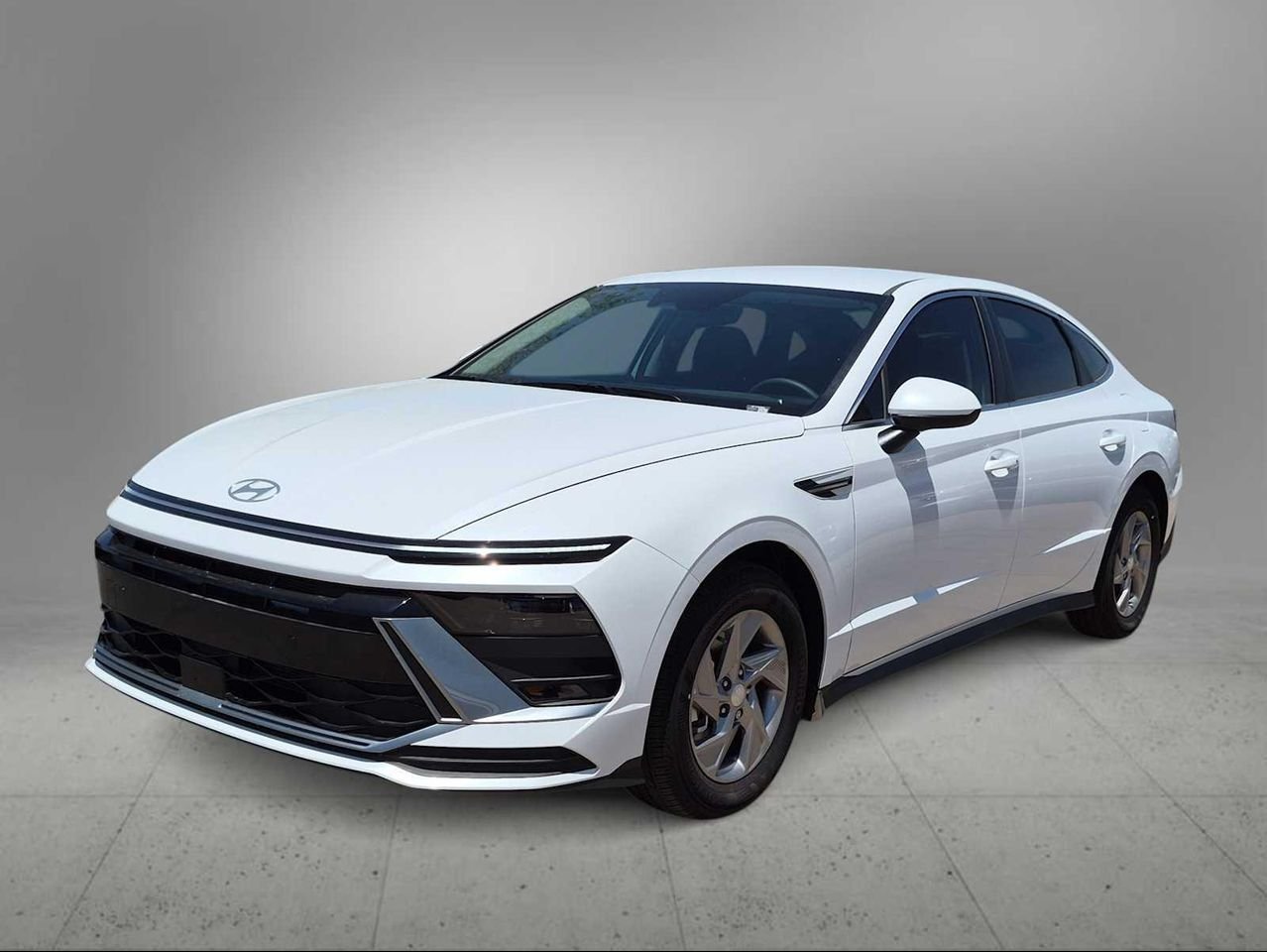 New 2026 Serenity White Hyundai SE image 4