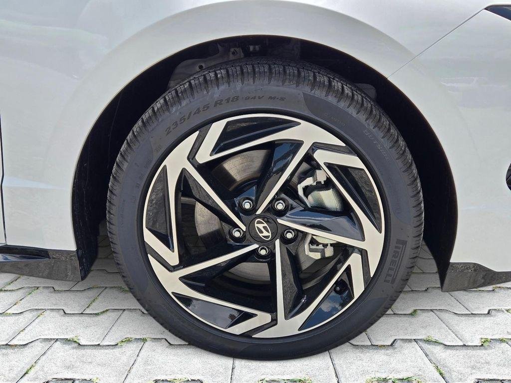 New 2026 White Hyundai SEL Sport image 3