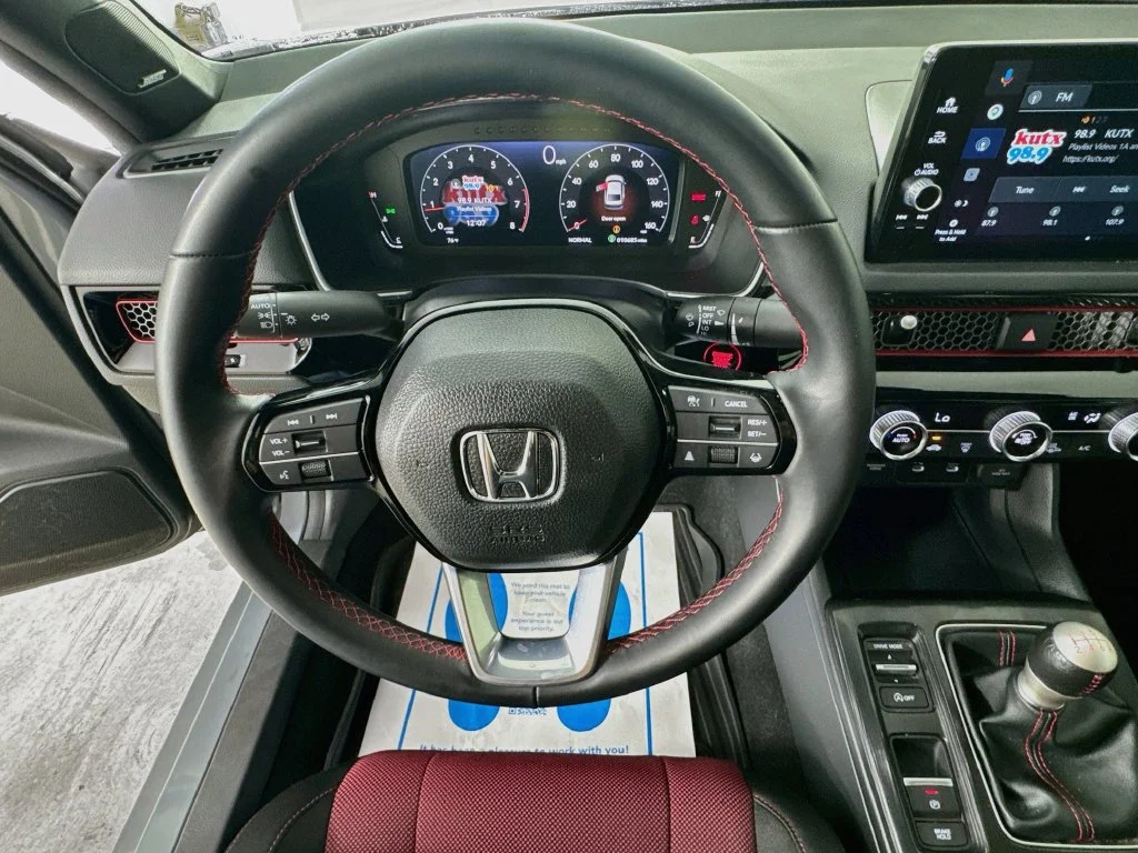 Certified Used 2025 Urban Gray Pearl Honda  image 14