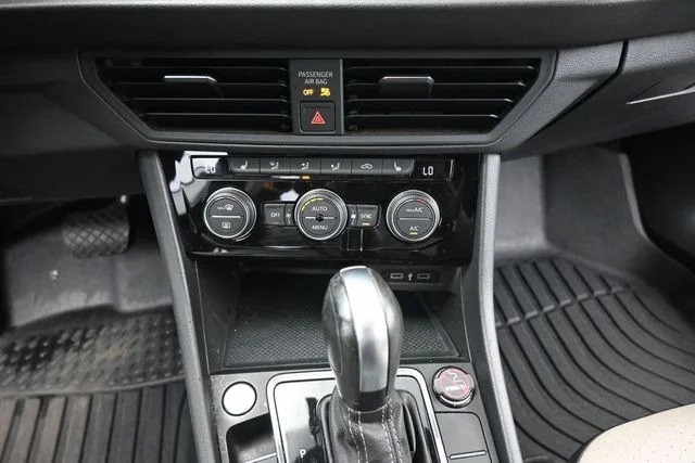 Used 2021 White Volkswagen R-Line image 24