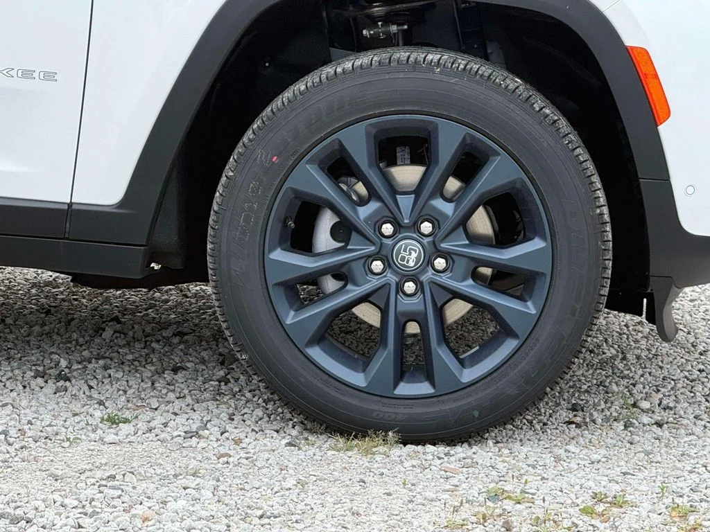 New 2026 Bright White Clearcoat Jeep Limited image 9