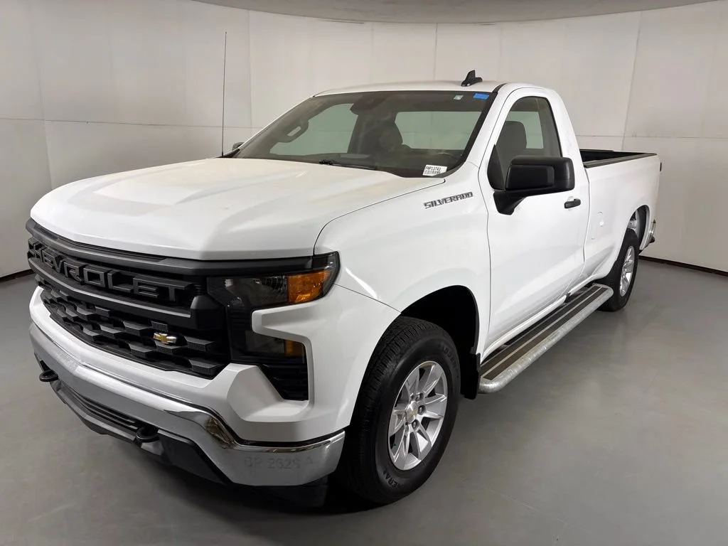 Certified Used 2025 Summit White Chevrolet WT image 5