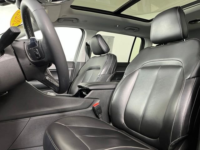 Used 2023 Gray Jeep Limited image 17