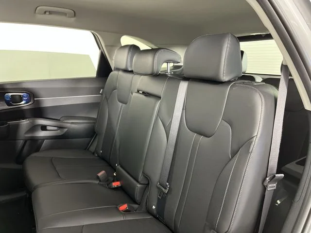 2026 Kia Sorento S - Photo 22