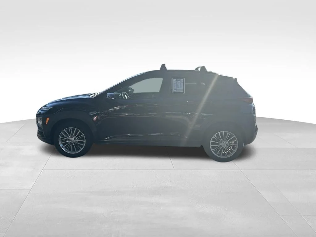 Used 2021 Black Hyundai SEL image 3