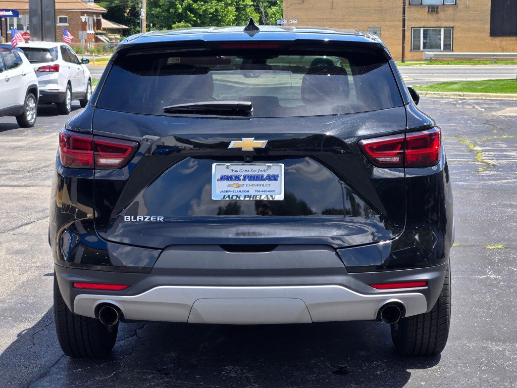 Used 2025 Black Chevrolet 2LT image 13