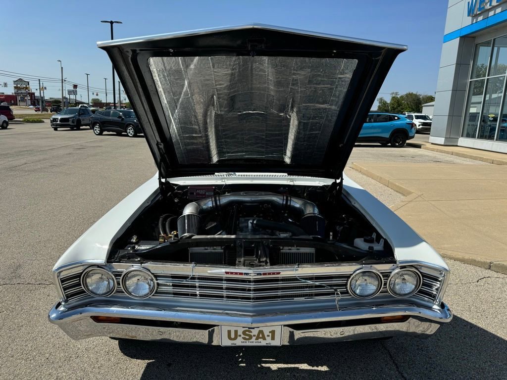 Used 1967 White Chevrolet  image 16