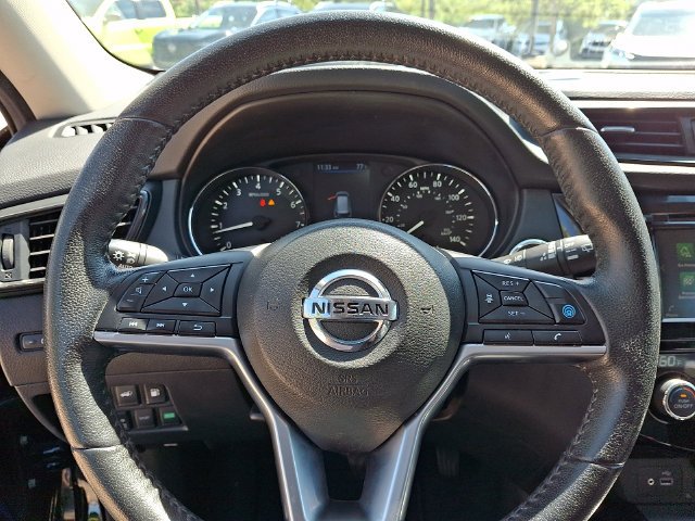 Used 2020 Black Nissan SL image 19