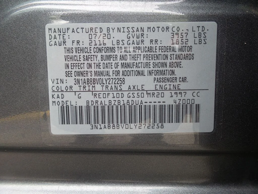 Used 2020 Gray Nissan S image 42