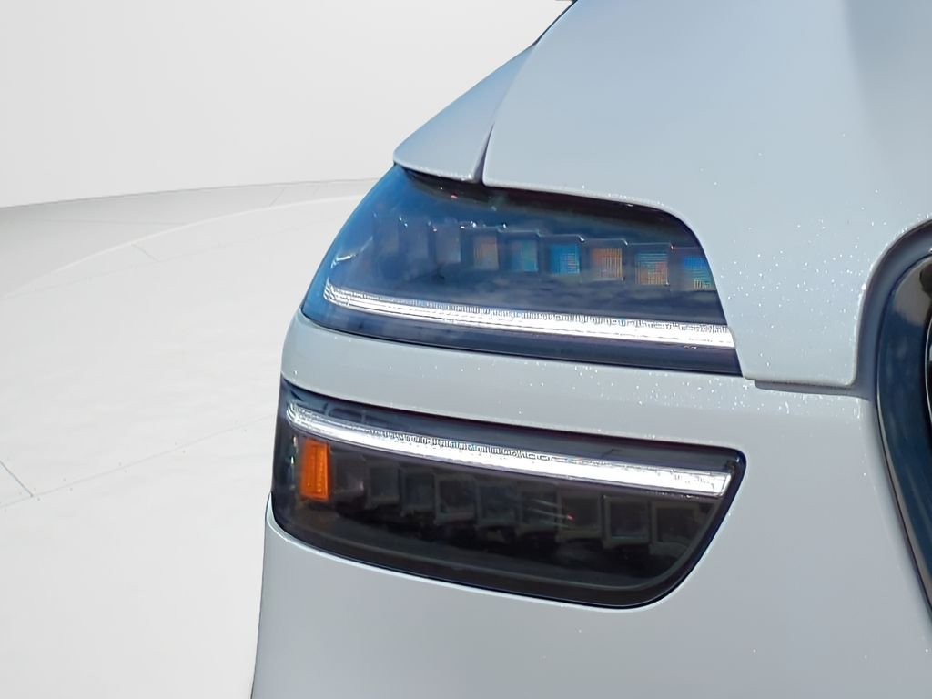2026 GENESIS GV70 Sport Advanced - Photo 10