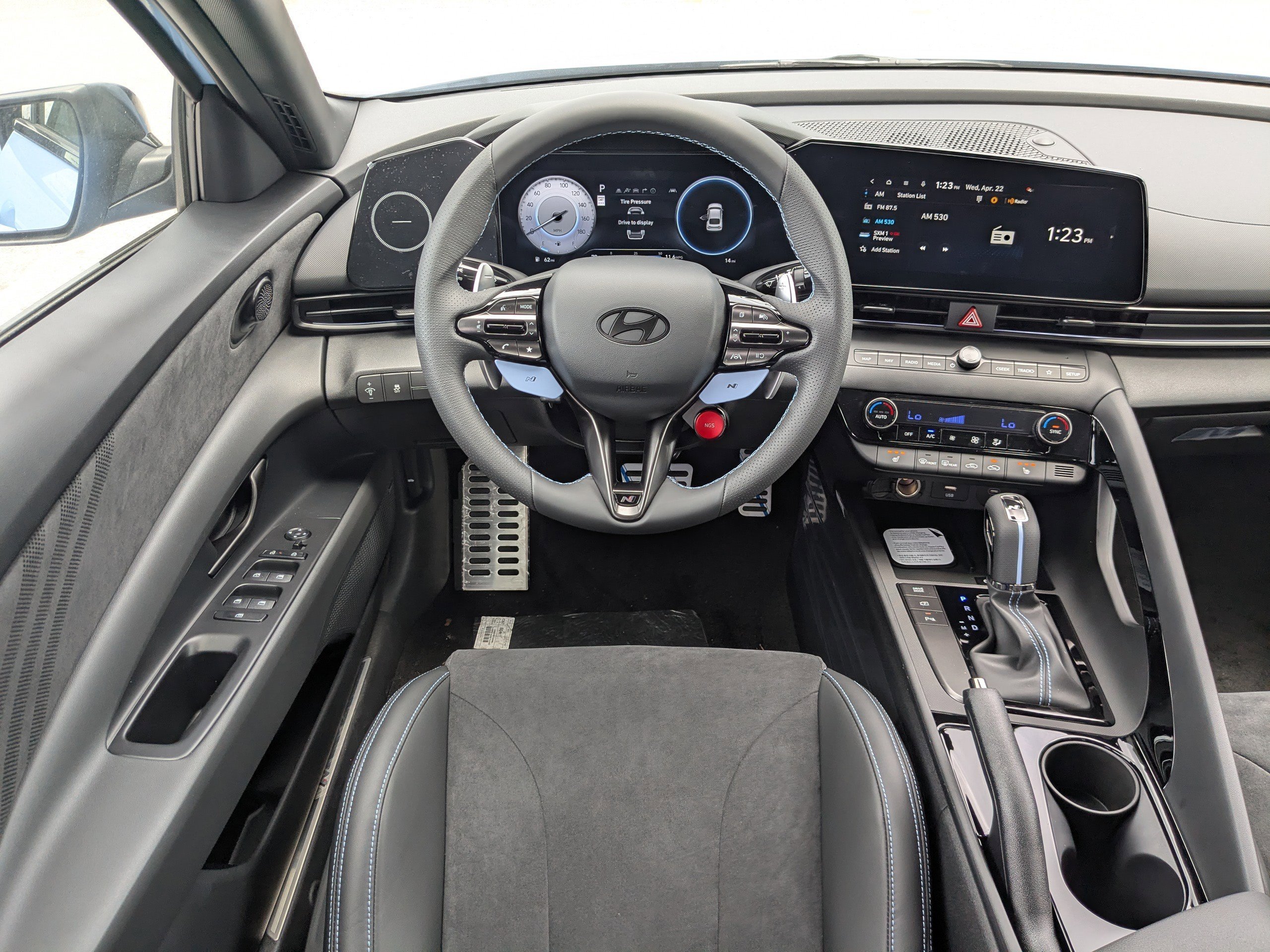 2026 Hyundai Elantra N - Photo 17