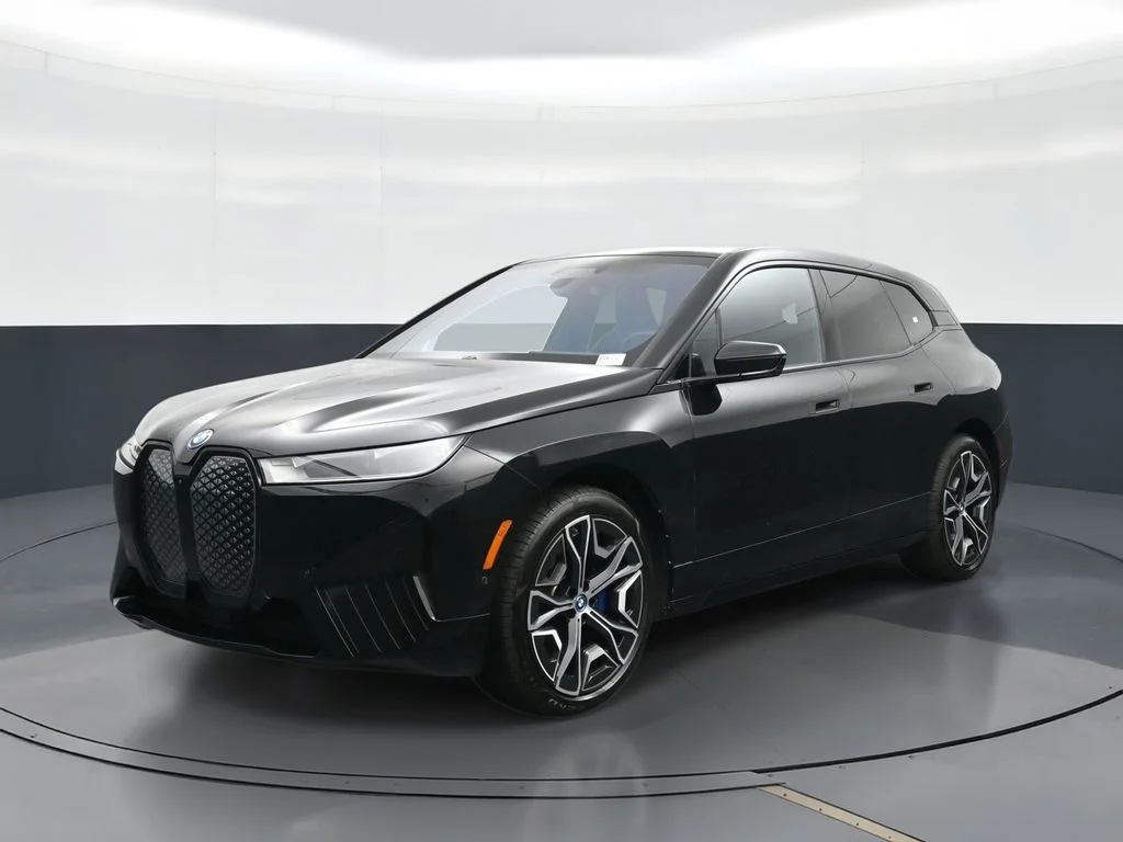 2024 BMW iX xDrive50's photo