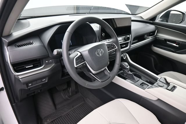 Used 2026 Beige Toyota XLE image 72