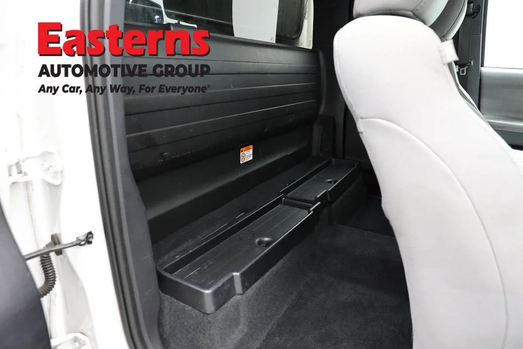 Used 2019 White Toyota SR image 21