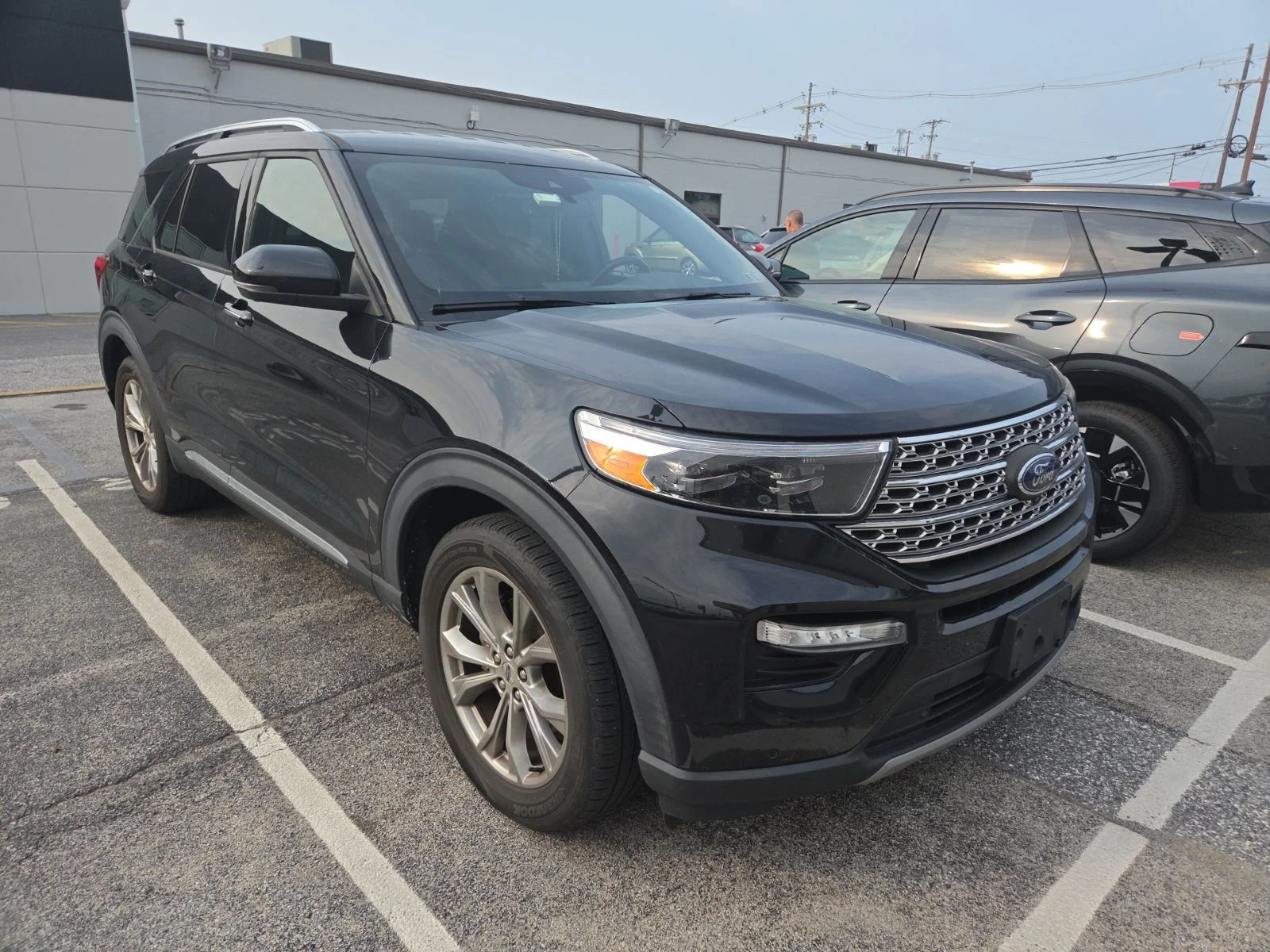 Used 2020 Black Ford Limited image 3