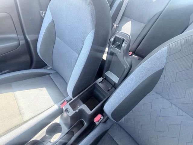 2024 Nissan Versa Sedan SV - Photo 18