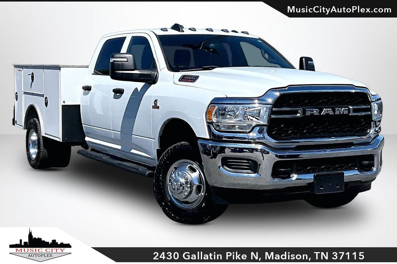 2024 RAM 3500 Tradesman 4X4 Crew Cab LWB's photo