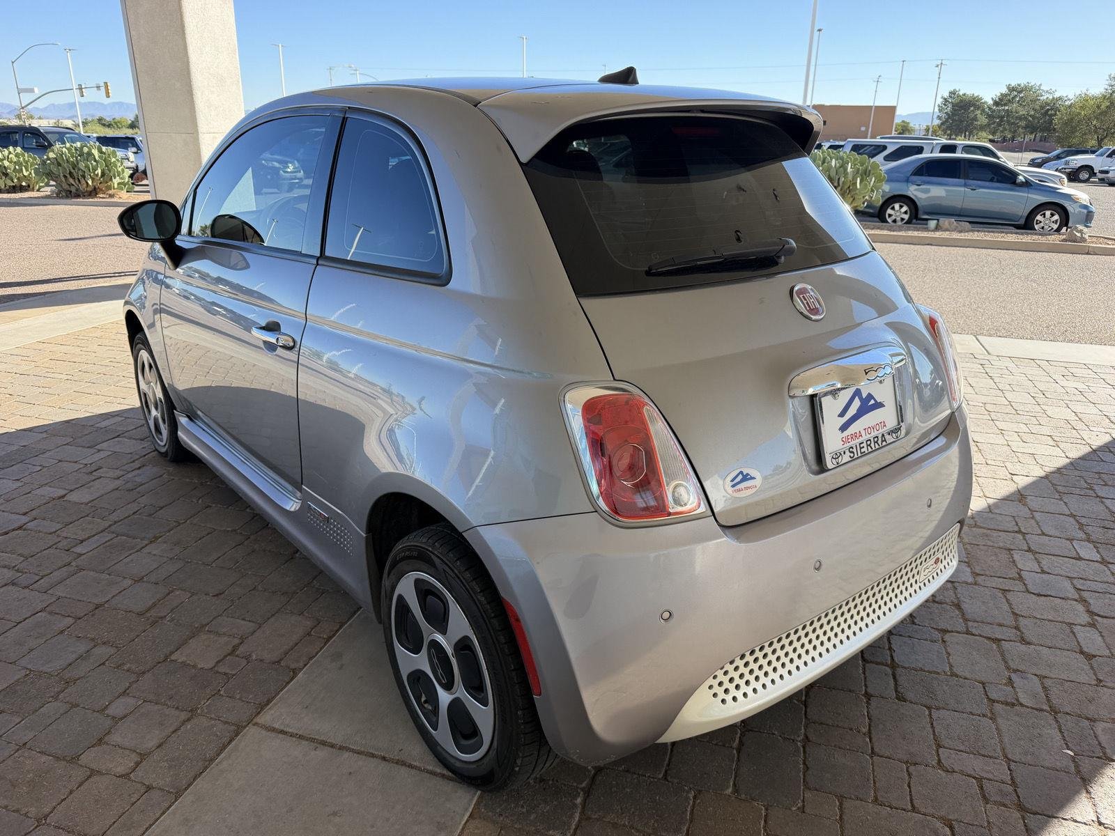 Used 2016 Billet Argento (Silver) FIAT Base image 3