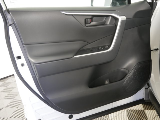 Used 2024 Ice Cap Toyota LE image 8