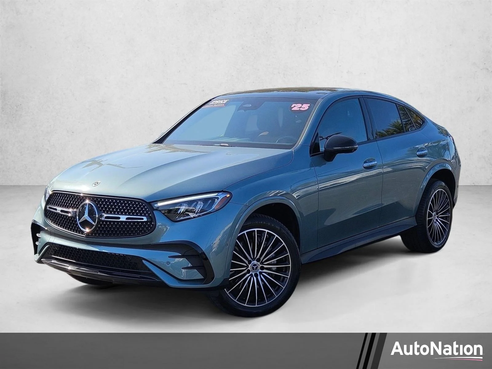 2025 Mercedes-Benz GLC