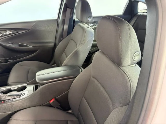 Used 2024 White Chevrolet LT image 12