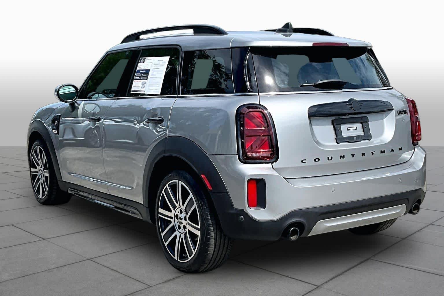 Used 2024 Melting Silver III Metallic MINI Cooper S image 12
