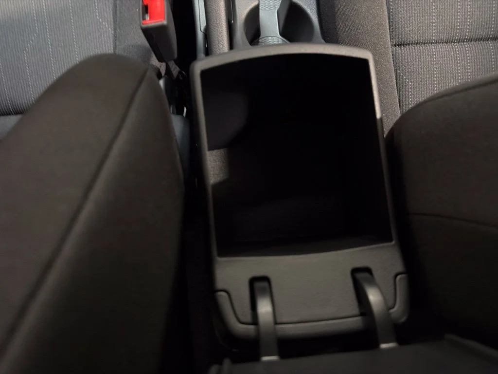 New 2026 Onyx Black Hyundai SE image 23