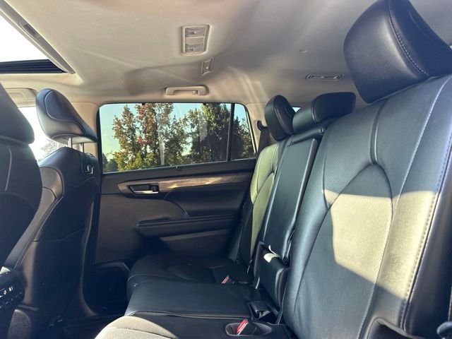 Used 2021 Blizzard Pearl Toyota Limited image 14
