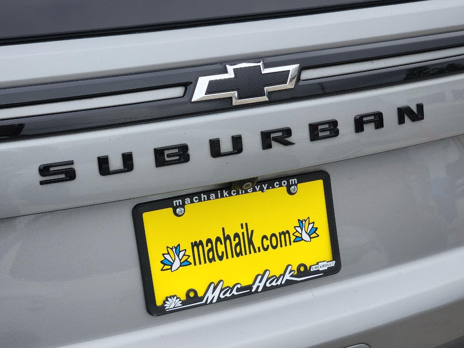2024 Chevrolet Suburban photo 12 of 35