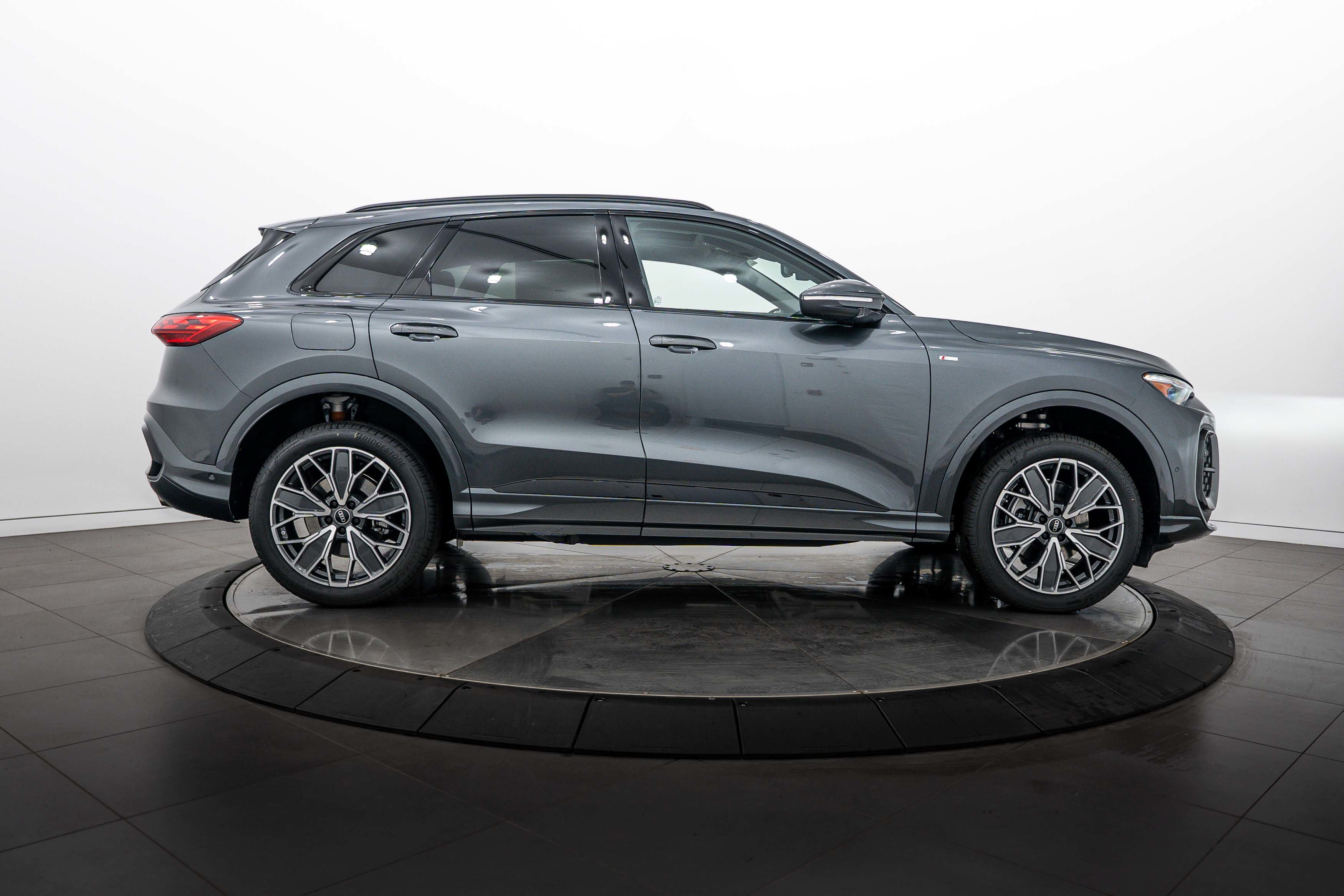 New 2026 Daytona Gray Audi Premium Plus image 3