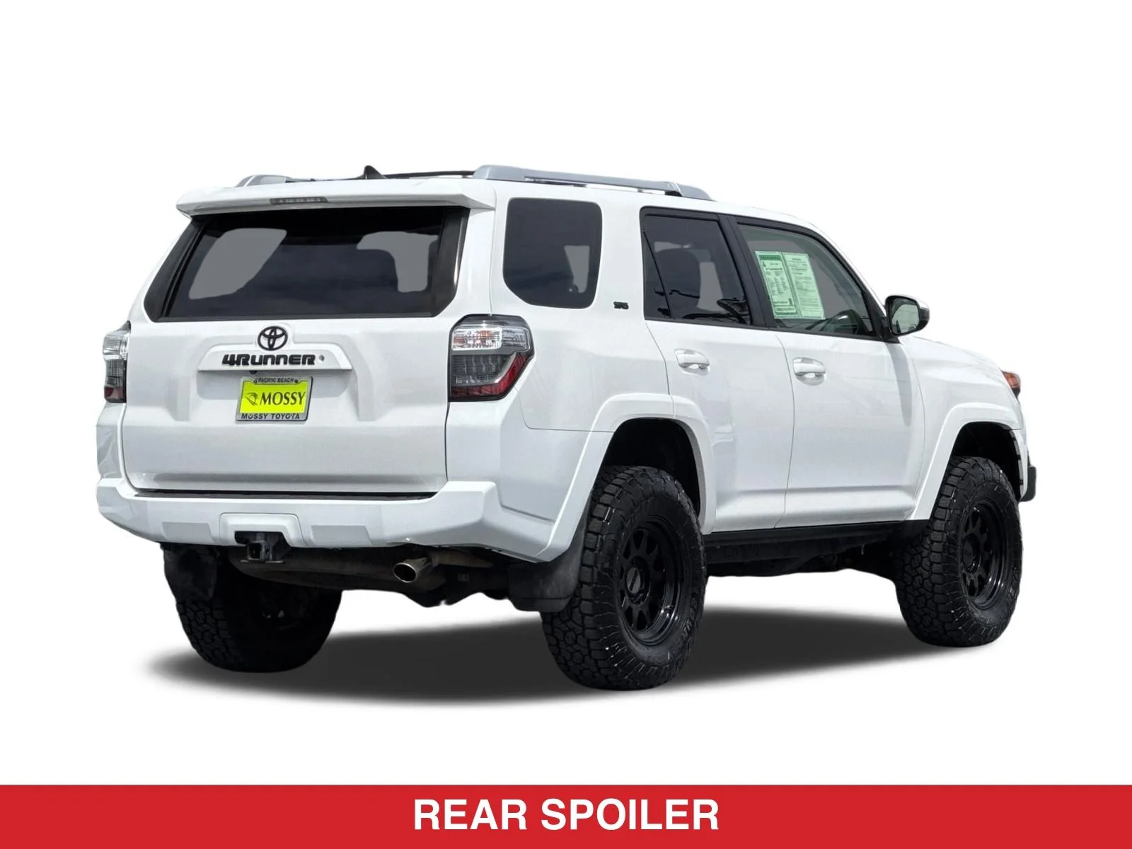 Used 2017 White Toyota SR5 image 5