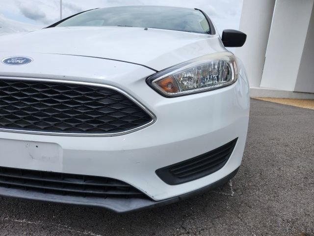 Used 2018 Oxford White Ford S image 5