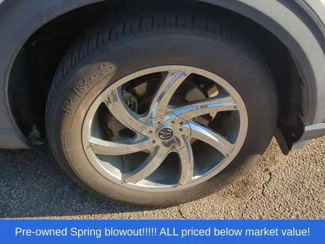 Used 2020 White Ford XLT image 15