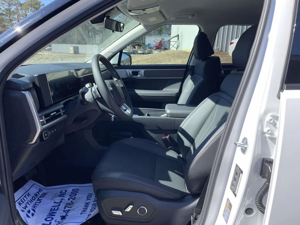 New 2026 White Hyundai SEL image 16