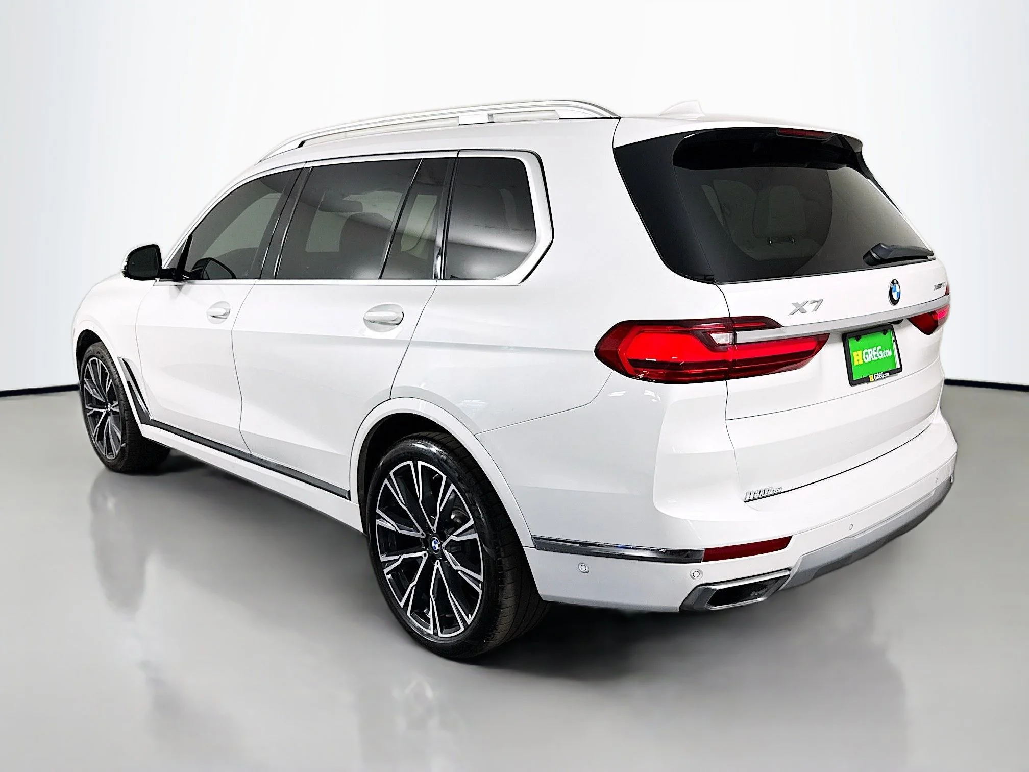 Used 2020 Mineral White Metallic BMW xDrive40i image 5